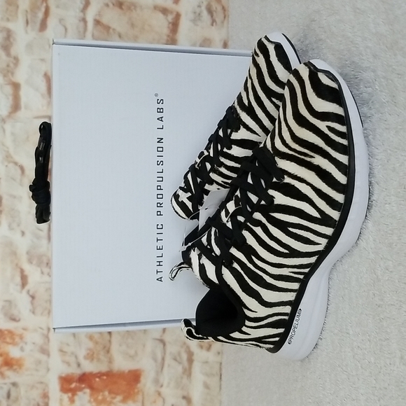 New APL Iconic Pro Hair Calf Sneakers